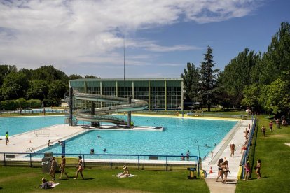 Vista de las piscinas de El Plantío. SANTI OTERO