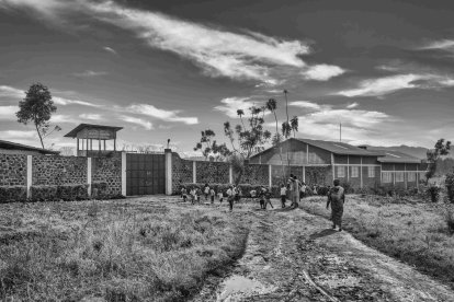 Eduardo Margareto / ICAL. El Centro de Desarrollo de San José en Rubare, está en medio de la nada, cerca de selva donde las guerrillas se esconden, es un territorio de inseguridad. Es la única fábrica de transformación en 100 kilómetros a la redonda