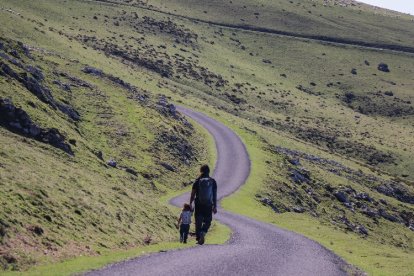 niñandando