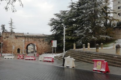 Esta obra forma parte de la remodelación urbana derivada de la peatonalización del Arco de San Martín. J. G. L.