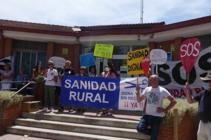 La falta de médicos preocupa a los vecinos