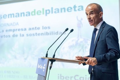 Jornada divulgativa ‘La empresa ante los retos de la sostenibilidad’ organizada por Ibercaja y EL CORREO DE BURGOS. SANTI OTERO