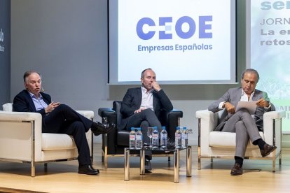 Jornada divulgativa ‘La empresa ante los retos de la sostenibilidad’ organizada por Ibercaja y EL CORREO DE BURGOS. SANTI OTERO