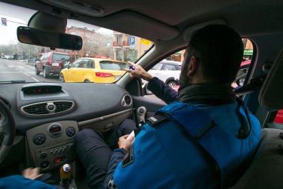 Circulando por las calles de Burgos y observando las conductas de los vehículos cercanos. TOMÁS ALONSO