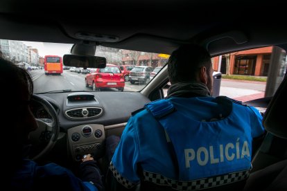 Circulando por las calles de Burgos y observando las conductas de los vehículos cercanos. TOMÁS ALONSO