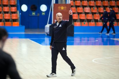 Primer entrenamiento de la era Curro Segura: © ECB / TOMÁS ALONSO