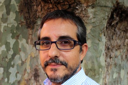 El diseñador burgalés Goyo Rodríguez está afincado en Asturias.
