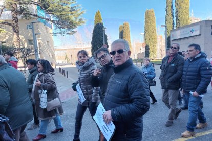 Manifestación de la Plataforma por el Directo contra el desmantelamiento de las vías.