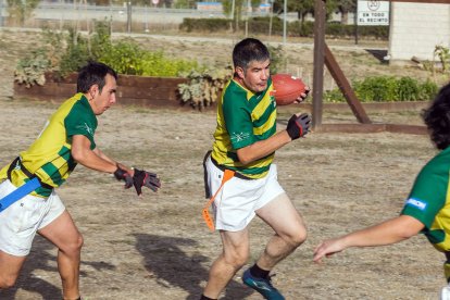 Burgos Corzos, el primer equipo en España de 'flag football' formado por personas con discapacidad intelectual. TOMÁS ALONSO