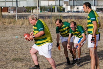 Burgos Corzos, el primer equipo en España de 'flag football' formado por personas con discapacidad intelectual. TOMÁS ALONSO