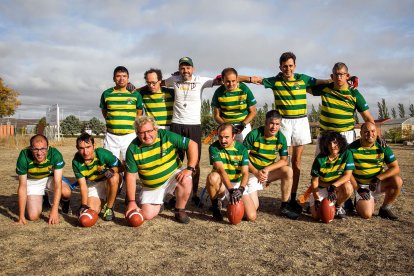 Burgos Corzos, el primer equipo en España de 'flag football' formado por personas con discapacidad intelectual. TOMÁS ALONSO
