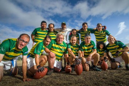 Burgos Corzos, el primer equipo en España de 'flag football' formado por personas con discapacidad intelecual. TOMÁS ALONSO