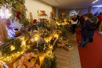 Feria de Navidad de los Floristas de Burgos en el Forum Evolución. FOTOS: © ECB / SANTI OTERO