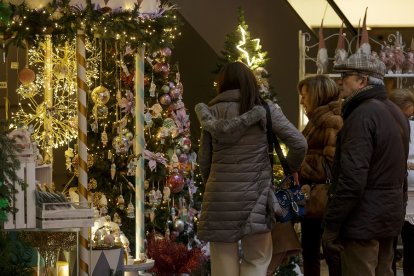 Feria de Navidad de los Floristas de Burgos en el Forum Evolución. FOTOS: © ECB / SANTI OTERO