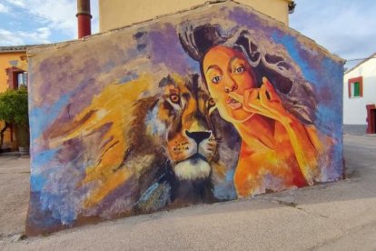 Uno de los murales de Villangómez. ECB