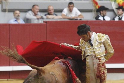 Atrevida y ceñida la obra de Talavante. Aquí las bernardinas de cierre (Corrida 27 junio)