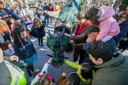 El paseo del Espolón fue el escenario de las actuaciones de teatro de calle. TOMÁS ALONSO