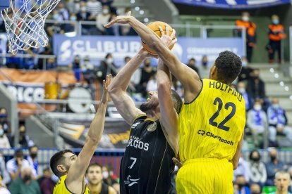 Las mejores imágenes del partido de BCL San Pablo Burgos - Oldenburg. SANTI OTERO