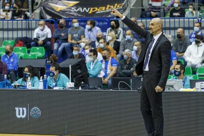 Las mejores imágenes del partido de BCL San Pablo Burgos - Oldenburg. SANTI OTERO