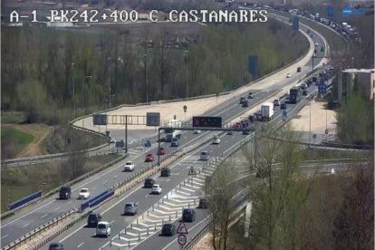 El antiguo peaje de Castañares desde la cámara de vigilancia de la DGT.