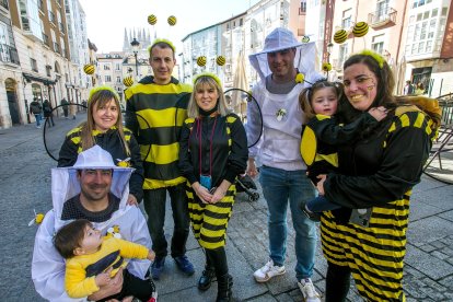 Ambiente multitudinario en el carnaval de Burgos. TOMÁS ALONSO