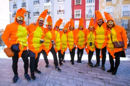 Ambiente multitudinario en el carnaval de Burgos. TOMÁS ALONSO