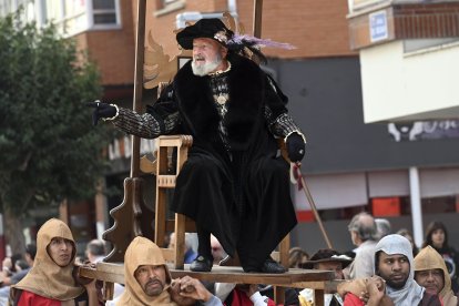 Miles de turistas acudieron a celebrar esta fiesta popular, declarada este año de Interés Turístico Regional. ICAL