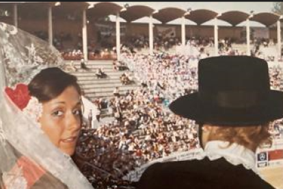 Con 12 años Fernando Martínez-Acitores recuerda con especial nostalgia el año en el que su prima, Marisa Martínez-Acitores Barriuso, fue Reina Mayor de las Fiestas. 
