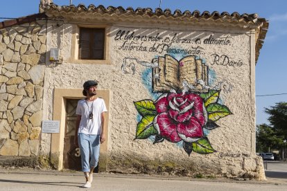 El influencer burgalés Carlo Cuñado enseña en sus redes las bondades y la riqueza de la ‘España vaciada’. C.C.