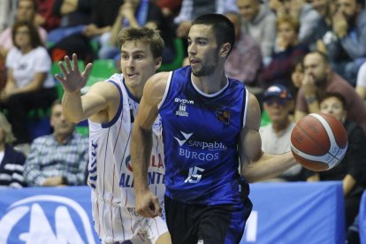 Imagen San Pablo Burgos - HLA Alicante. Santi Otero