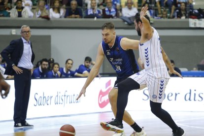 Imagen San Pablo Burgos - HLA Alicante. Santi Otero