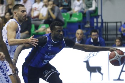 Imagen San Pablo Burgos - HLA Alicante. Santi Otero