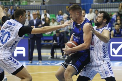 Imagen San Pablo Burgos - HLA Alicante. Santi Otero