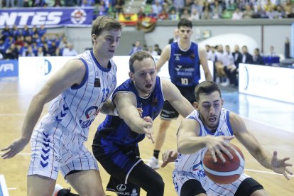 Imagen San Pablo Burgos - HLA Alicante. Santi Otero