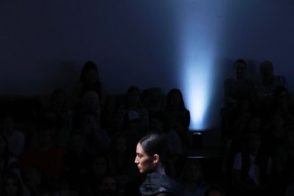 Diseño de Fely Campo. TOMÁS ALONSO