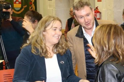 Ayala y Lacalle conversan con Raquel Sánchez en Briviesca, donde la ministra presentó el programa de actuaciones de la AP-1.