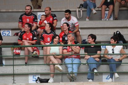 Hinchada burgalesa en Málaga. FOTO EMILIO DUARTE