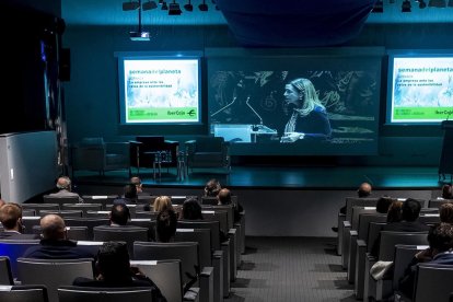 Un momento de la intervención en streaming de la jornada en la Semana del Planeta de Ibercaja y EL CORREO DE BURGOS. S. OTERO