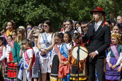 El Día de las Peñas ha puesto el broche final a los Sampedros 2022. SANTI OTERO