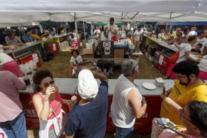 El Día de las Peñas ha puesto el broche final a los Sampedros 2022. SANTI OTERO