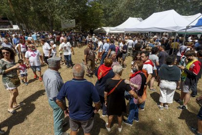 El Día de las Peñas ha puesto el broche final a los Sampedros 2022. SANTI OTERO