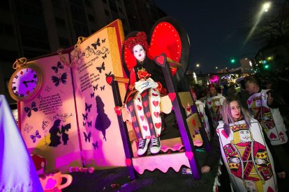 Instante de la Cabalgata de Reyes a su paso por la capital burgalesa. TOMÁS ALONSO