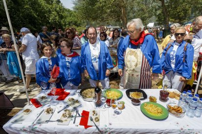 El Día de las Peñas ha puesto el broche final a los Sampedros 2022. SANTI OTERO