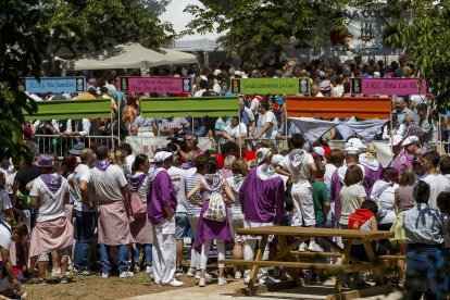 El Día de las Peñas ha puesto el broche final a los Sampedros 2022. SANTI OTERO