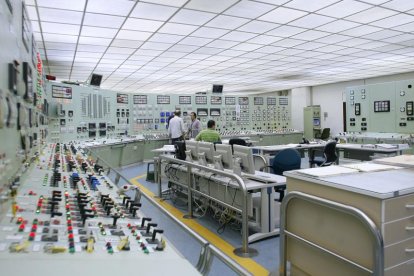La plantilla de la central nuclear de Santa María de Garoña sigue desarrollando su trabajo con total normalidad.-ISRAEL L. MURILLO