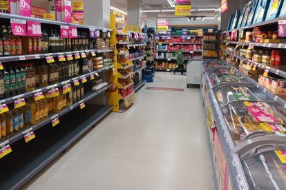 Hoy este supermercado Plaza de Dia de Aranda solo ha recibido fruta y verdura