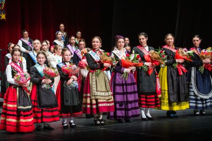 Gala de elección de las reinas de las fiestas de Burgos. TOMAS ALONSO