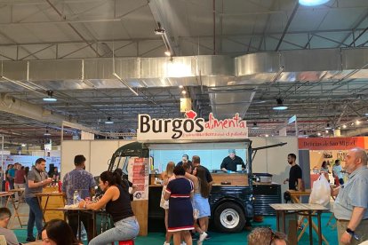 La food truck habilitada por la marca de la Diputación.