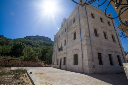Imagen del antiguo colegio-preceptoría. TOMÁS ALONSO.-min