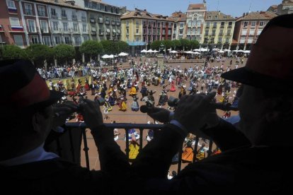 Danzas en la Plaza Mayor Foto: Israel L. Murillo